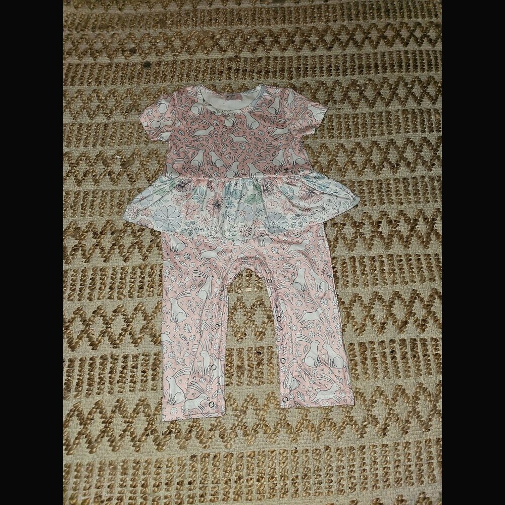 Pete + Lucy Easter Bunny Short Sleeve Romper 12-18 Months